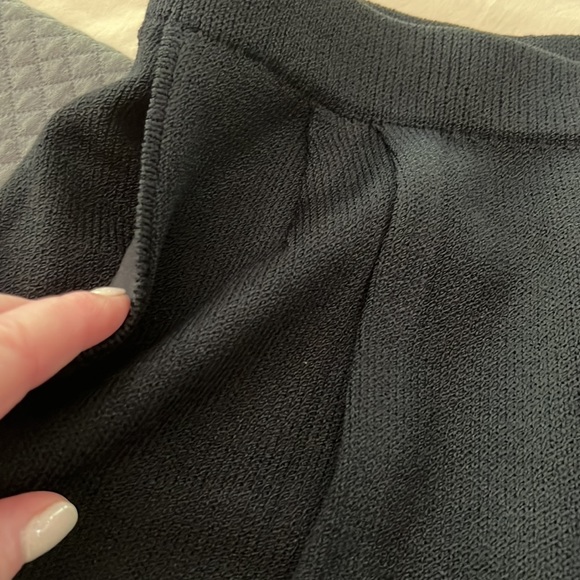 St. John classic knit pants - Picture 4 of 10